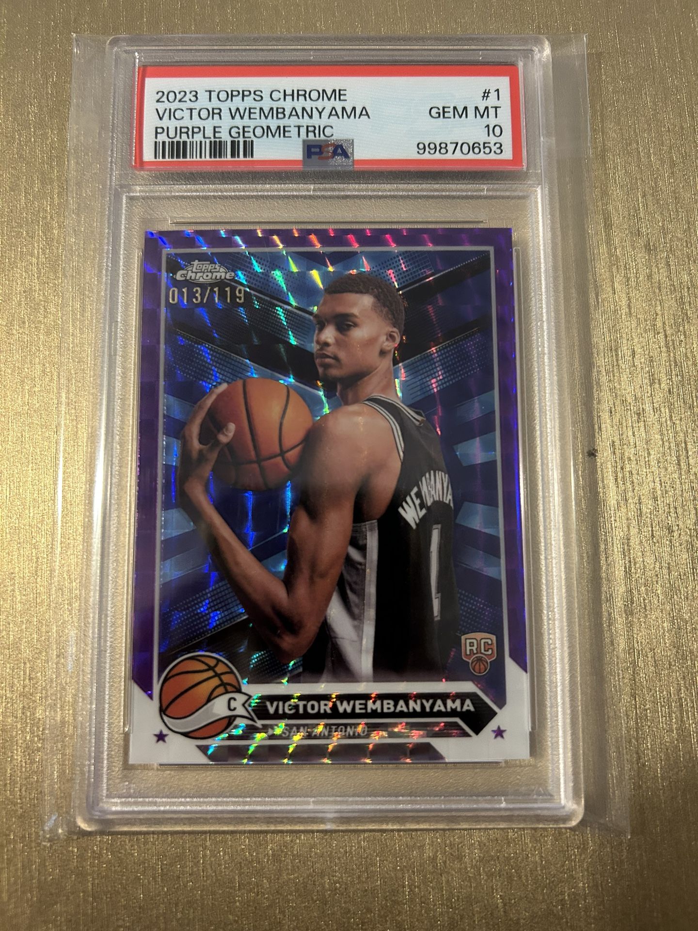 Victor Wembanyama 2023 Topps Chromebook Purple Geometric PSA 10
