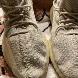 Pre Loved   Originals,  adidas Men's Yeezy Boost 350 V2 Shoes