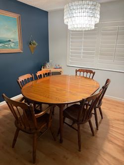 Vintage Cushman Solid Wood Dining Table w/6 Chairs