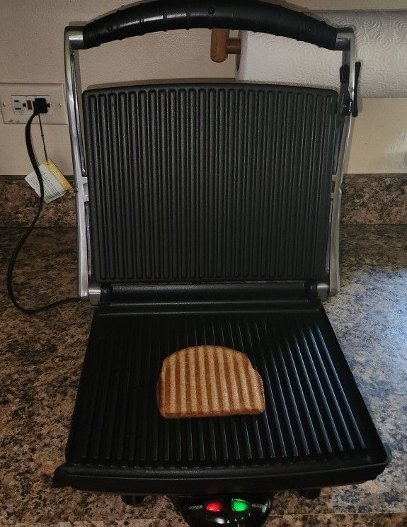 Villaware panini press ,sandwich maker 11x9 grilling