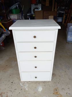 All Wood 5 chest of drawers, good condition