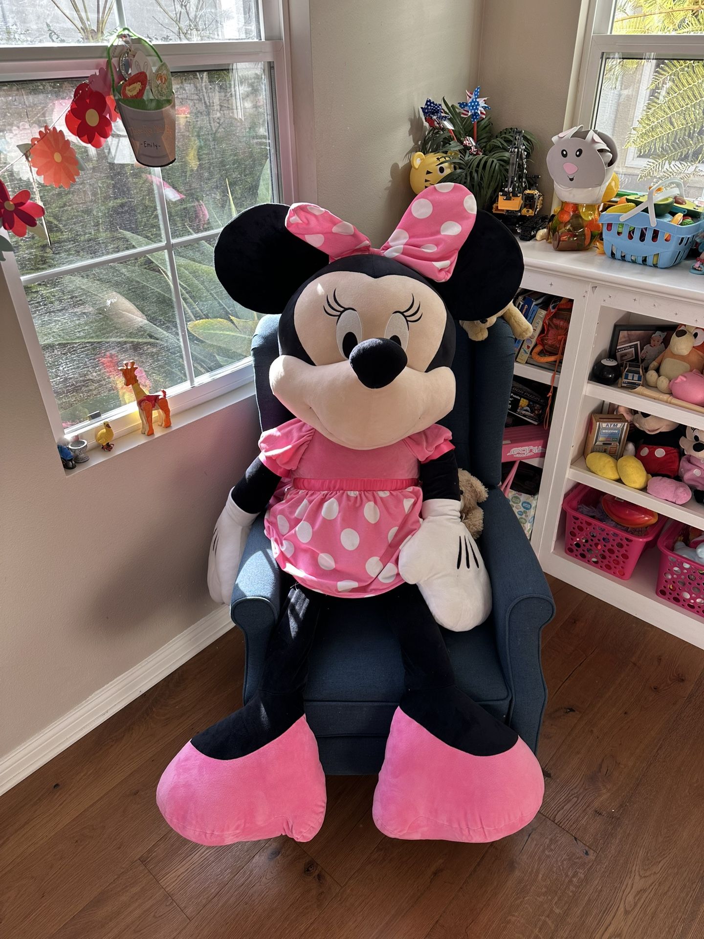 5-foot large doll Minnie