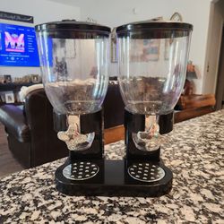 Cereal dispenser