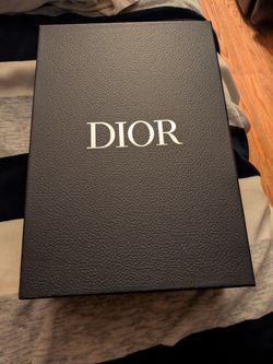 B30 Christian Dior