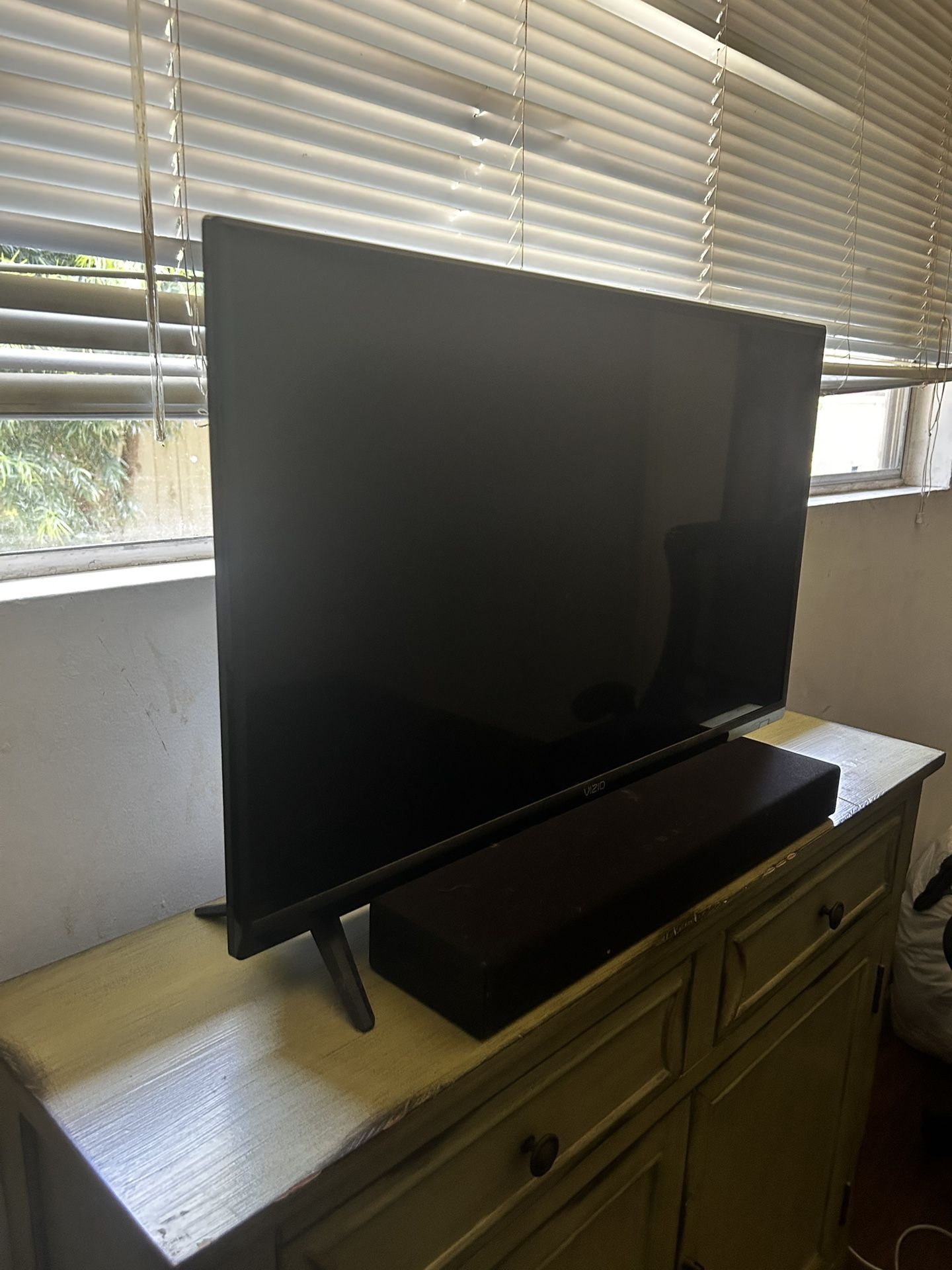 32” Vizio TV