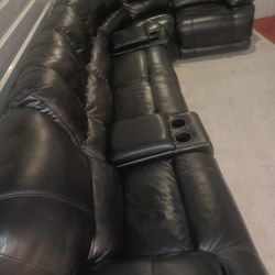 SECTIONAL GENUINE LEATHER BLACK COLOR.. DELIVERY SERVICE AVAILABLE 💥🚚💥