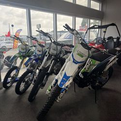 Dirt Bikes 
