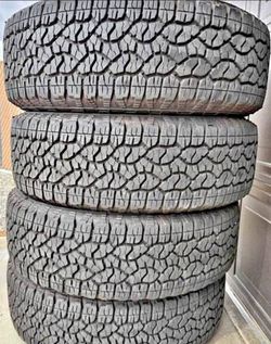 275 65 20 Goodyear tires Con 80% de Vida Las 4