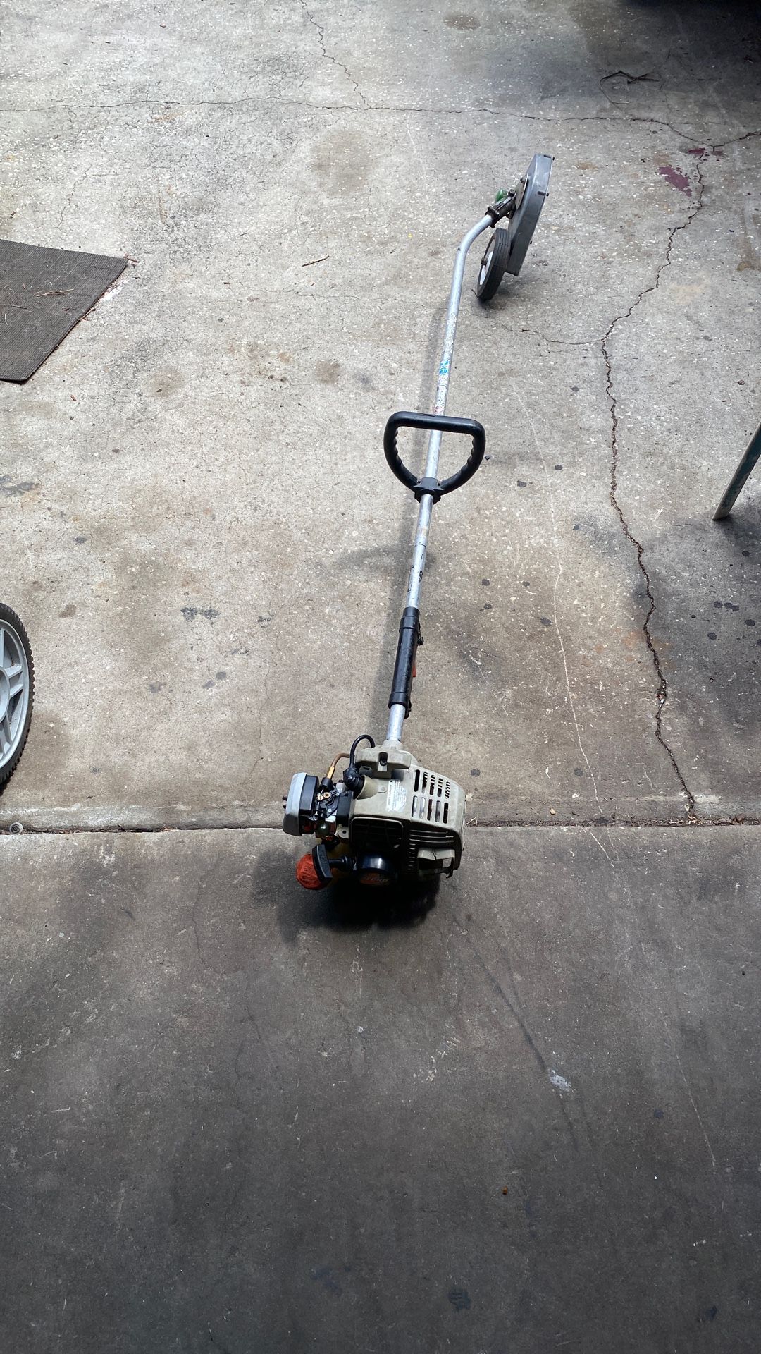 Echo edger ready to go to work refurbished no problems