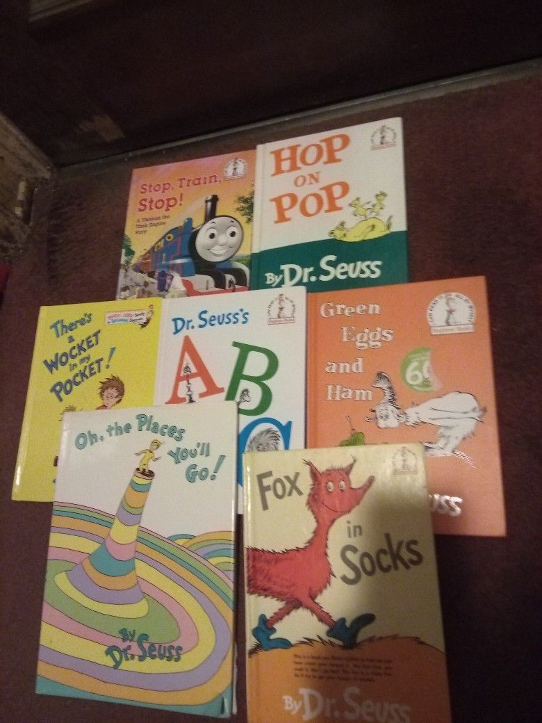  !! 7 Children's Reading Books Dr Seuss  Firm Price 