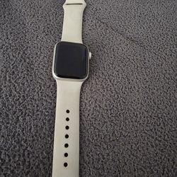 Apple Watch SE