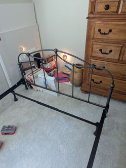 Full size bed with mattress