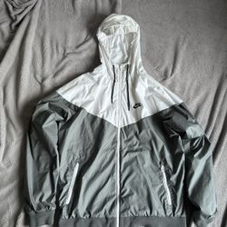 Nike WindBreaker 