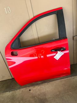LF FRONT DOOR
