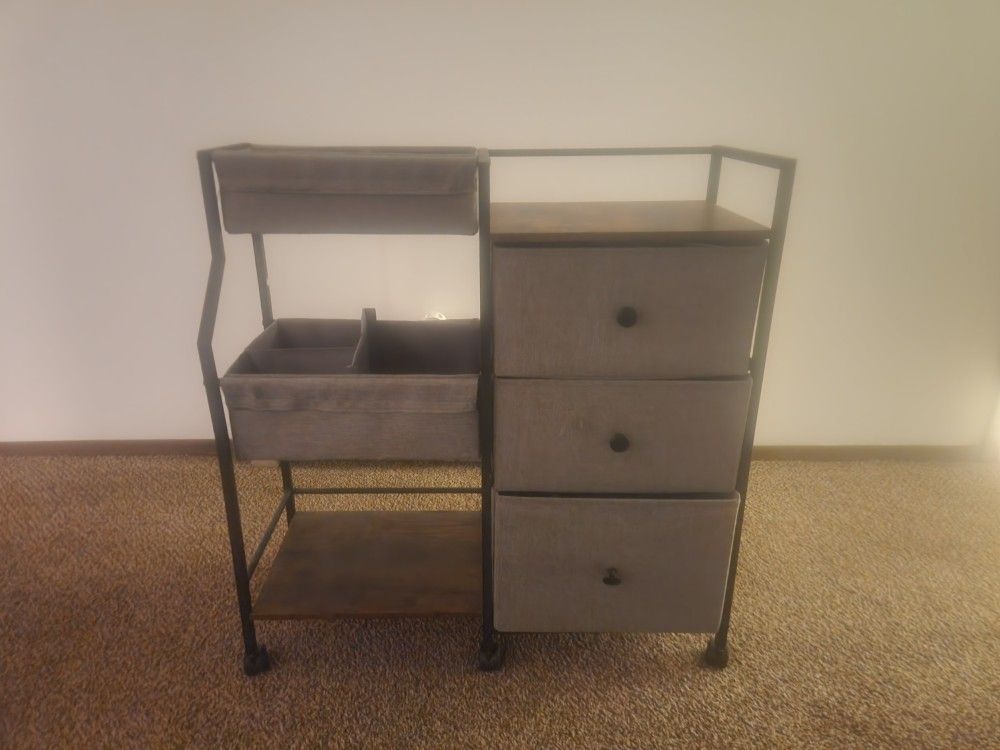 Rolling Bedside Baby Caddy