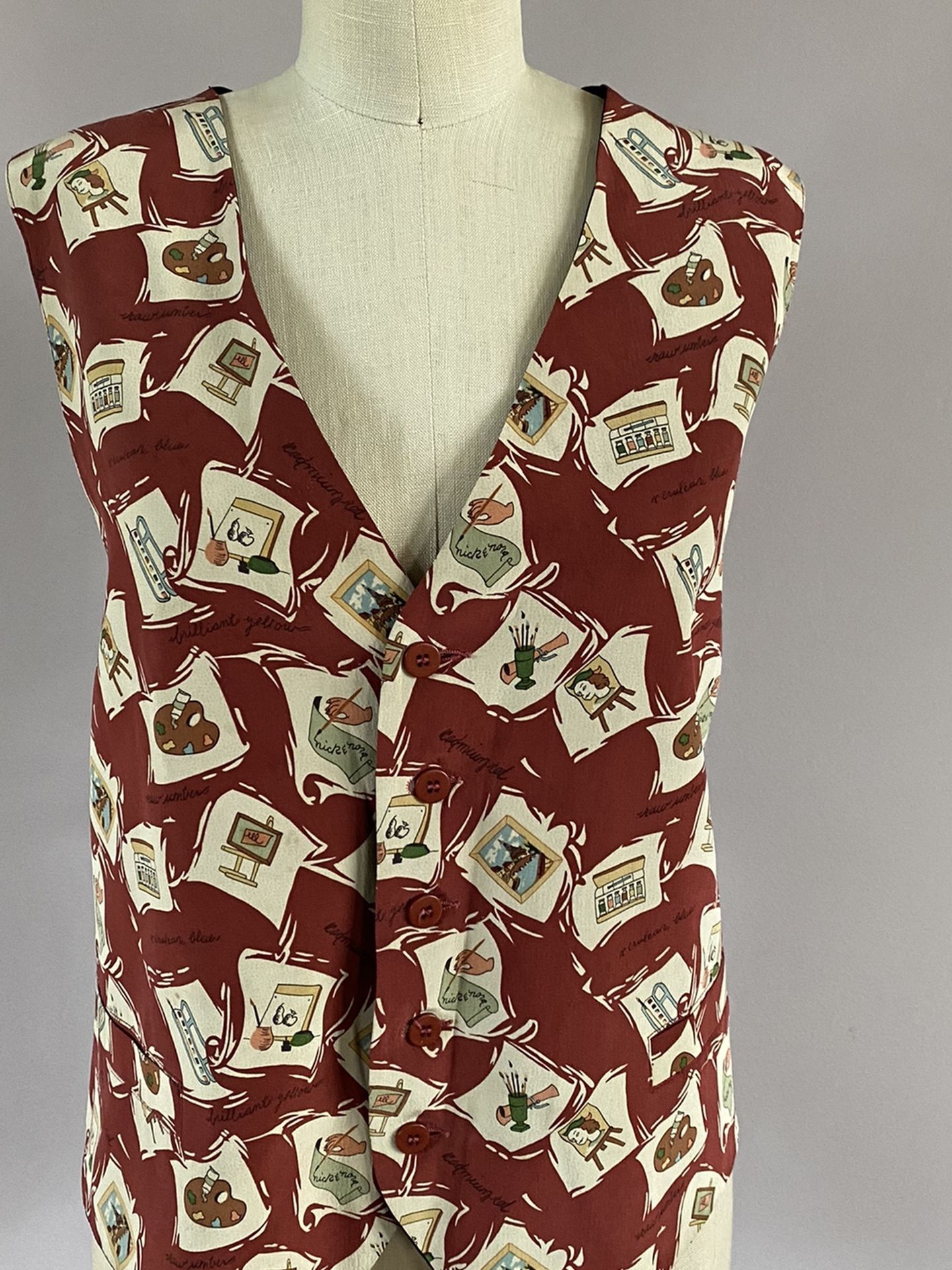 Nick & Nora women’s silk waistcoat size XL. Like new condition.