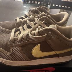 Nike 2021 Undefeated x Dunk Low SP 'Canteen'