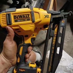 Dewalt Xr 20 Volt