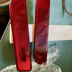 Mustang Reflectors