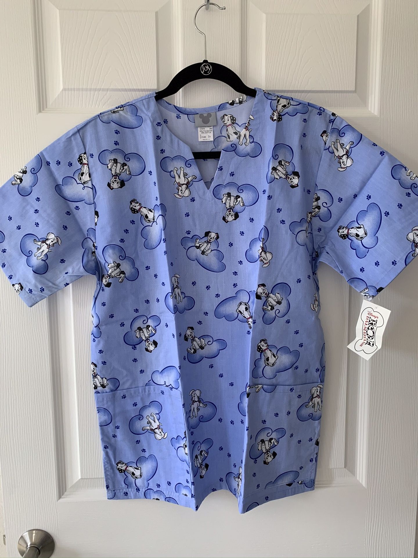 NWT Disney’s 101 Dalmatians Scrub Top