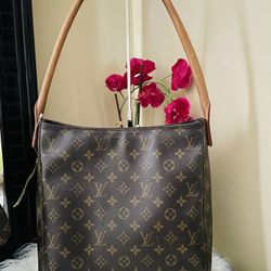 Louis Vuitton Looping GM Shoulder Bag 