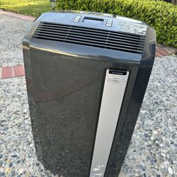 Delonghi Air Conditioner & Heat Unit