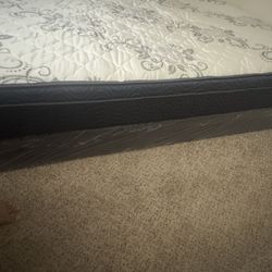 Only queen size spring mattress for sale.. No box spring  for sale