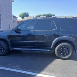 2004 Toyota Sequoia