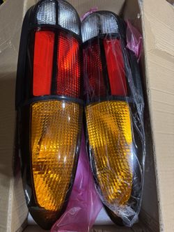 Chevrolet Camaro Tail Lights (Only fits the 3 Bulb Version)
