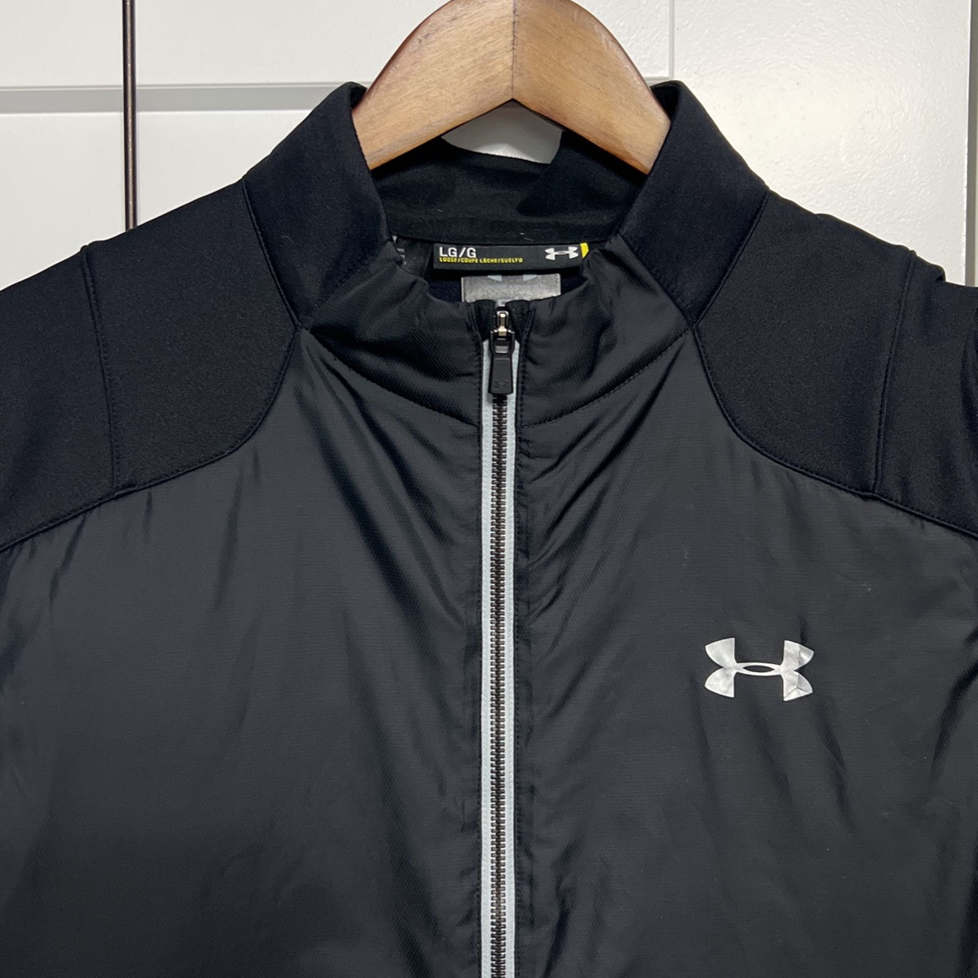 LARGE | Black | Under Armour Vest | LIKE NEW