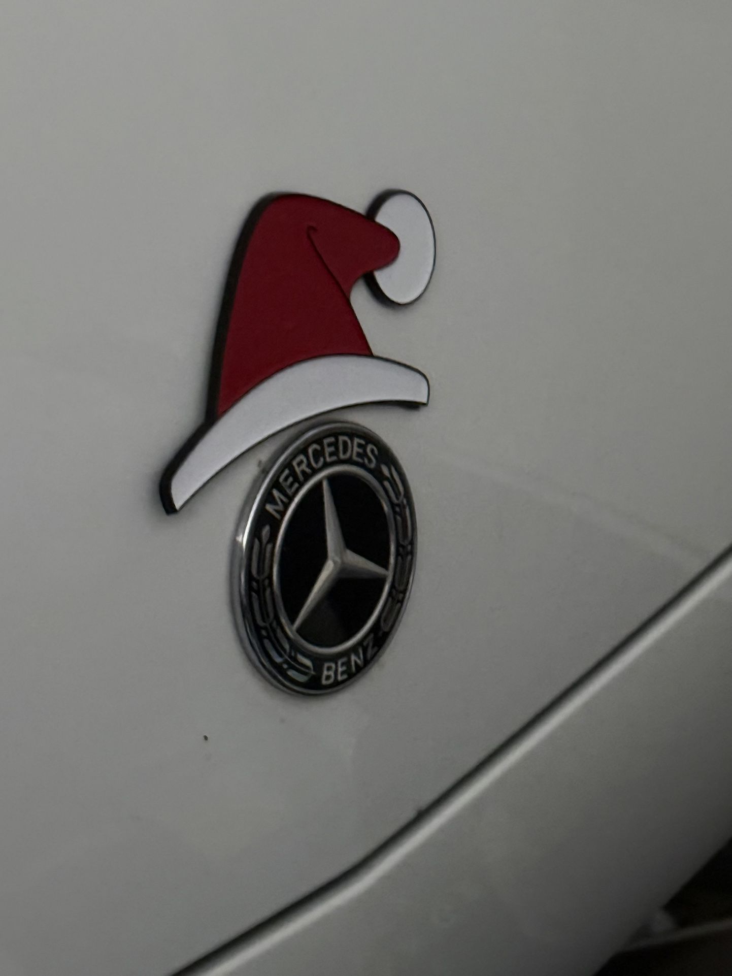 Christmas hats that can be stuck on cars