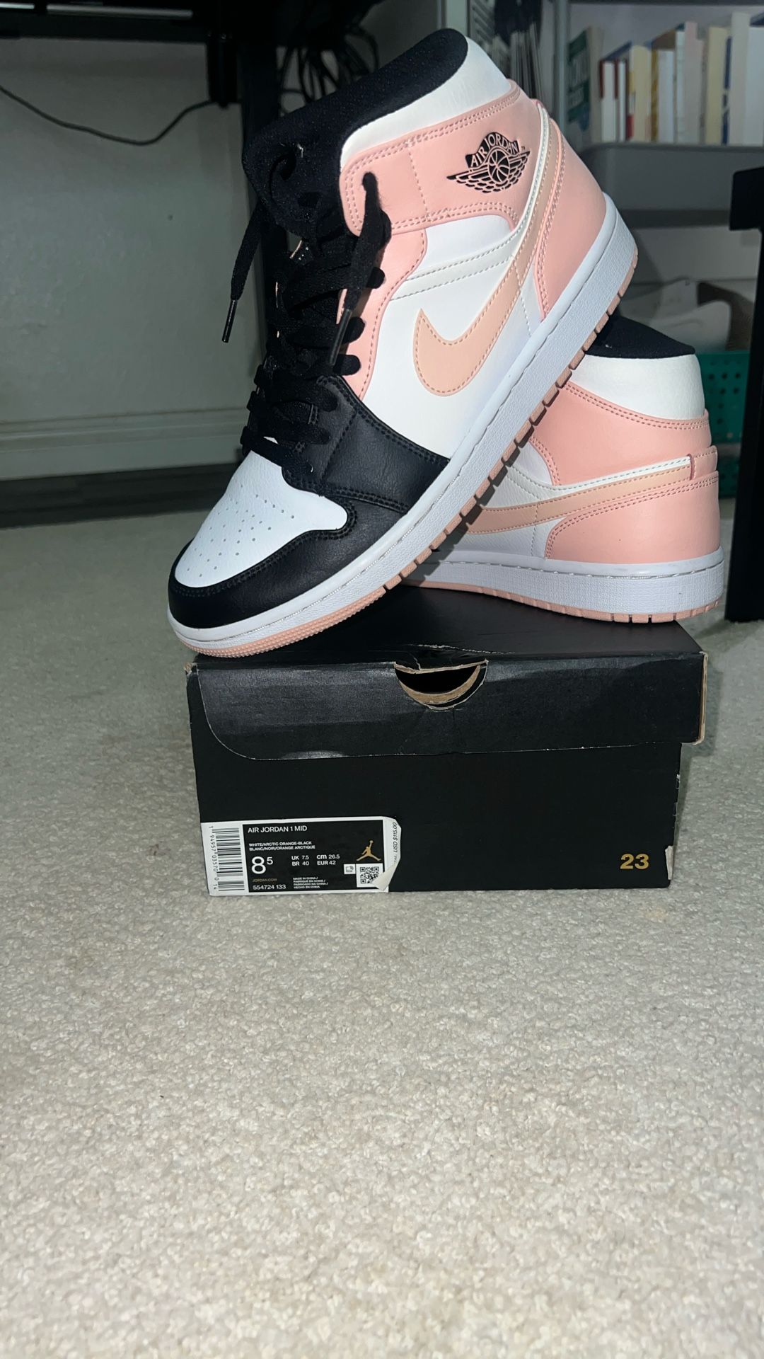 Air Jordan 1 Mid 