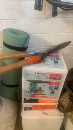Moving Sale Bundle – TV, Fireplace Heater, Golf Clubs, Home Goods & More!