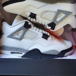 Nike 2025 Air Jordan Retro 4 IV White Cement Sz. 9.5 DS New