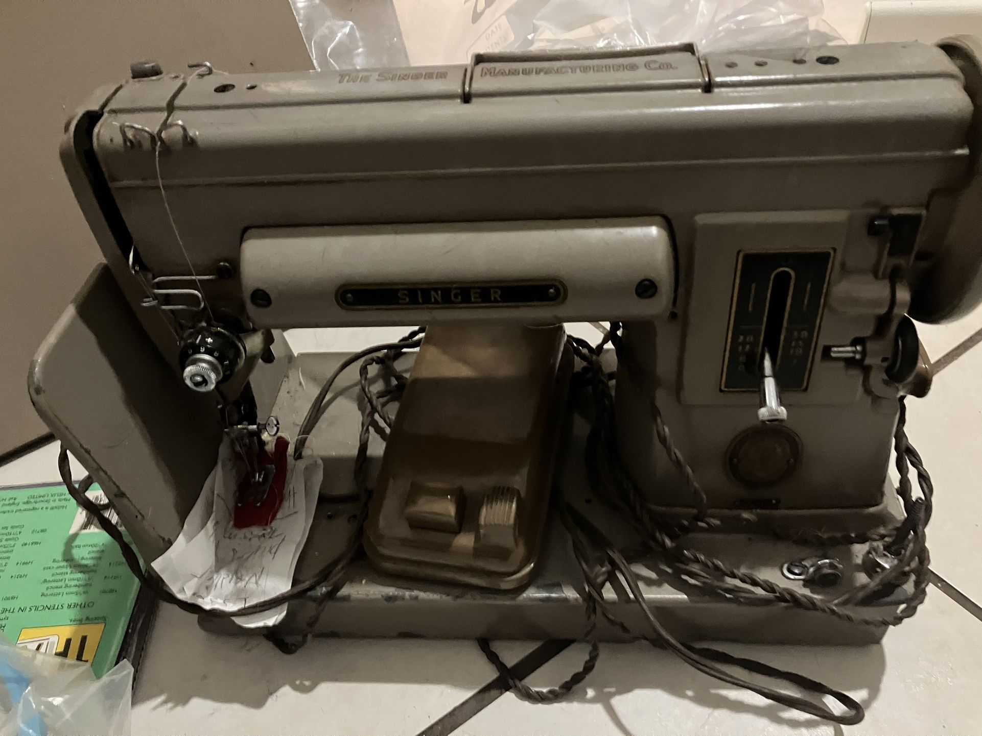 Singer Sewing Machine Vintage All Metal 301 Working