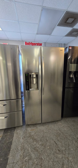 LG Side‑by‑Side Fridge – Stainless, Ice/Water Dispenser