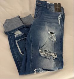 Juniors flamingo jeans size lrg new with tags