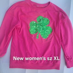 New size XL  X-Large womens lightweight pink St Patty's day sweatshirt shamrock