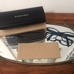 ✔️Authentic Burberry Glasses 👓 🦋