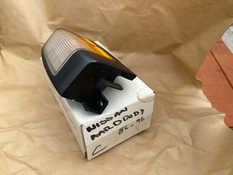 Nissan Hardbody Corner Lamp