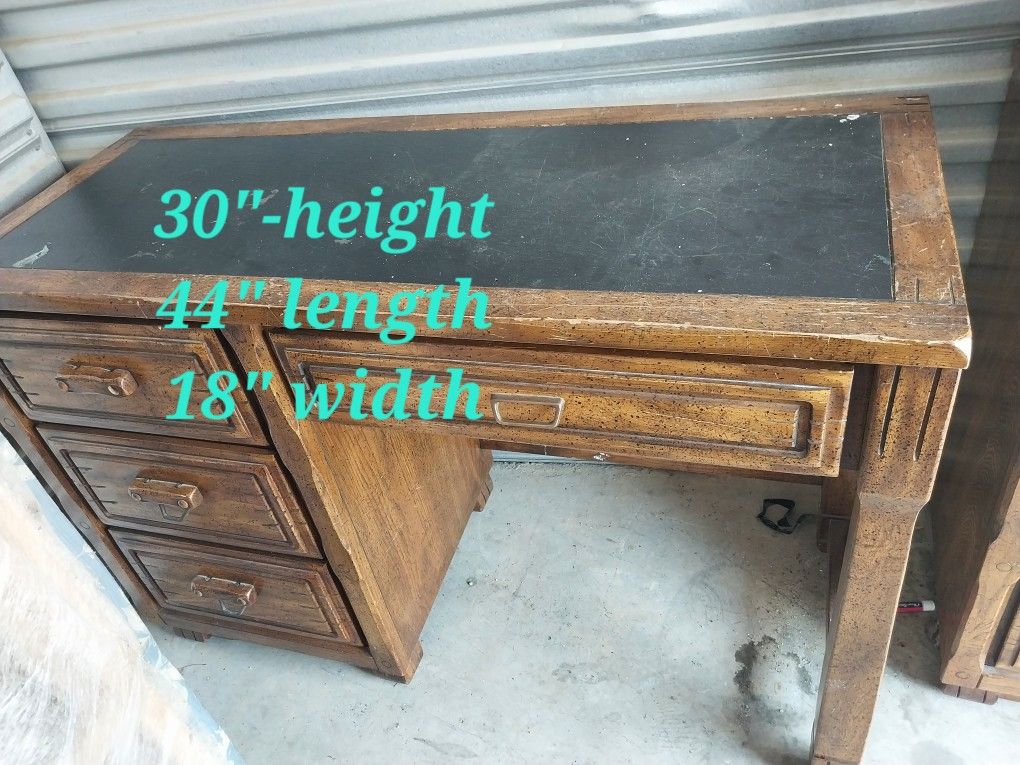 Nice 3 Piece Bedroom Set