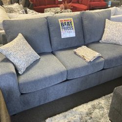 Beautiful Sofa Sleeper 😊 Easy Financing 👍🤗 Free Delivery 🚚 
