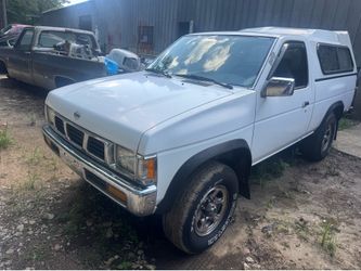 Clean titulo rust free one owner 172.000 Milles 5 speed 4x4