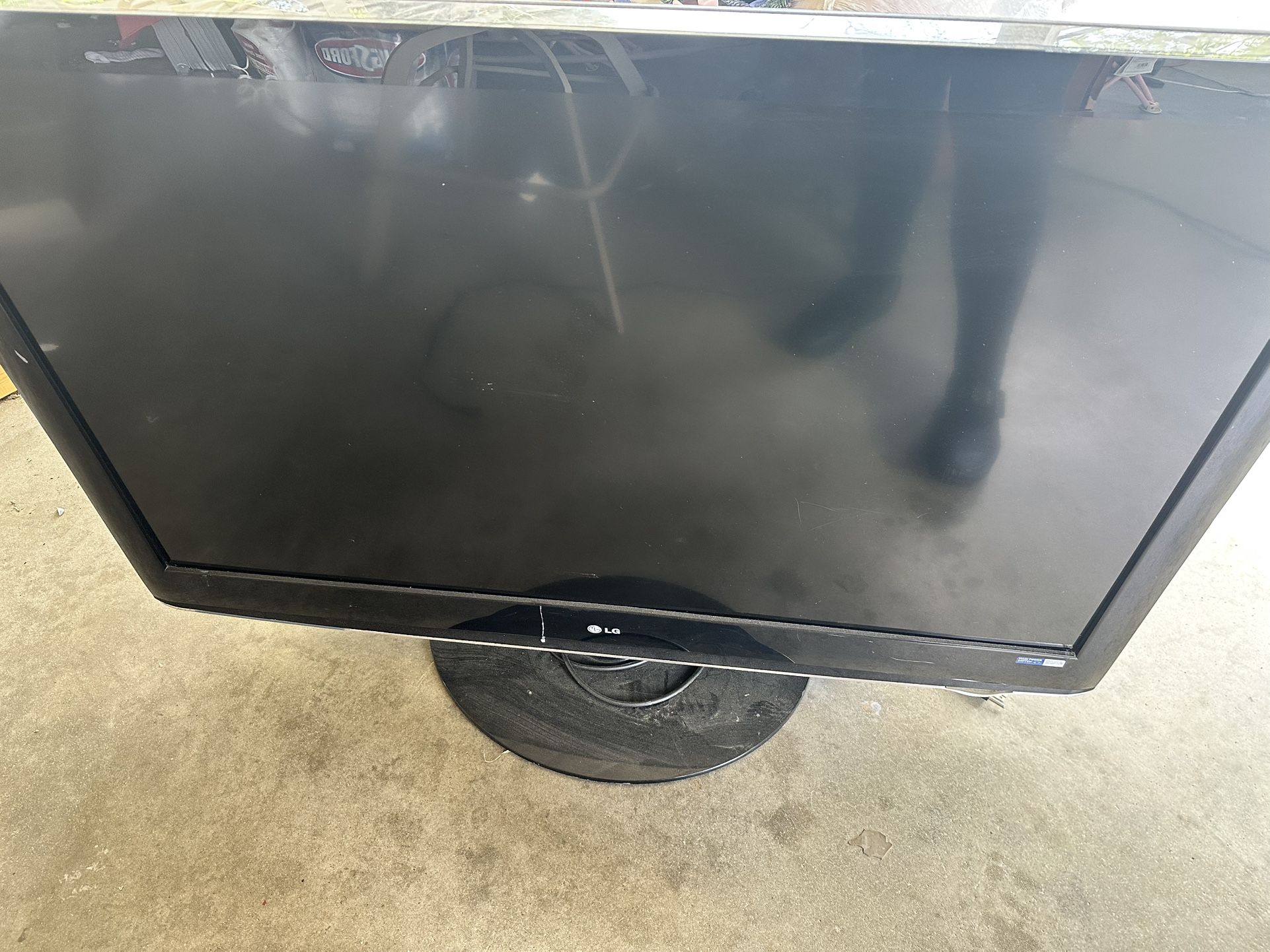 47 Inch LG Tv