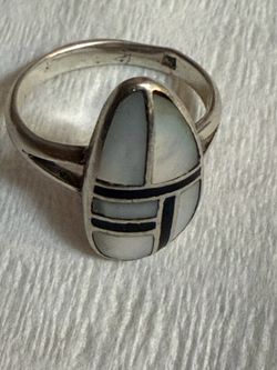 Vintage Native American Navajo Sterling Silver Ring SZ 8