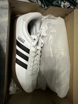 Adidas men’s VL court size 10.5