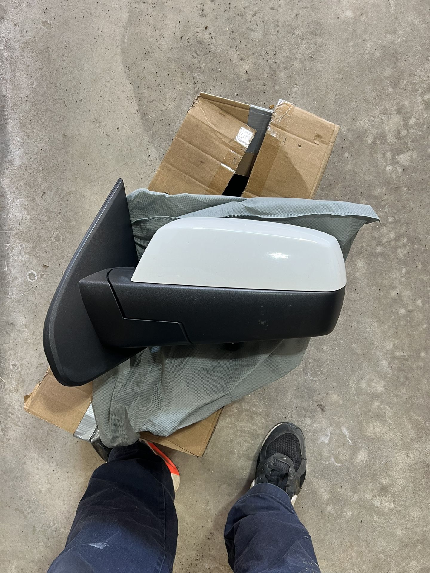 OEM Silverado Side View Mirrors White