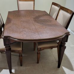 Formal dinning Table With 5 Chairs 