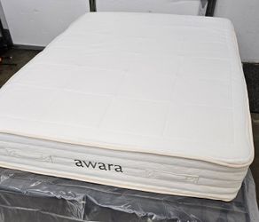 LIKE NEW!  Awara Natural Hybrid Full Mattress - Delivery Available