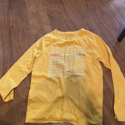 Size 7-8 Shirt Delivery Make An Offer